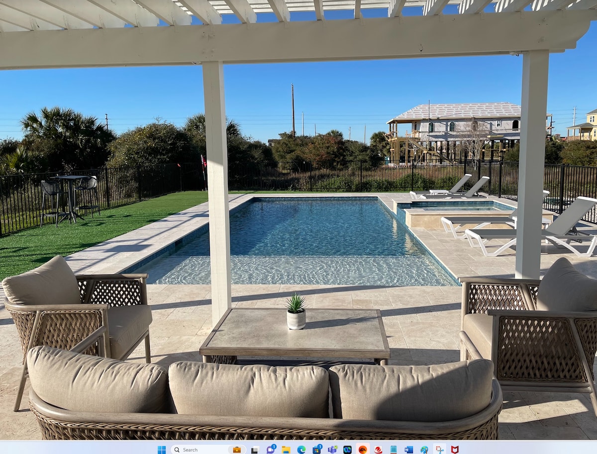 Bayview: Largest Pvt Pool, mini-GOLF, Sunset views