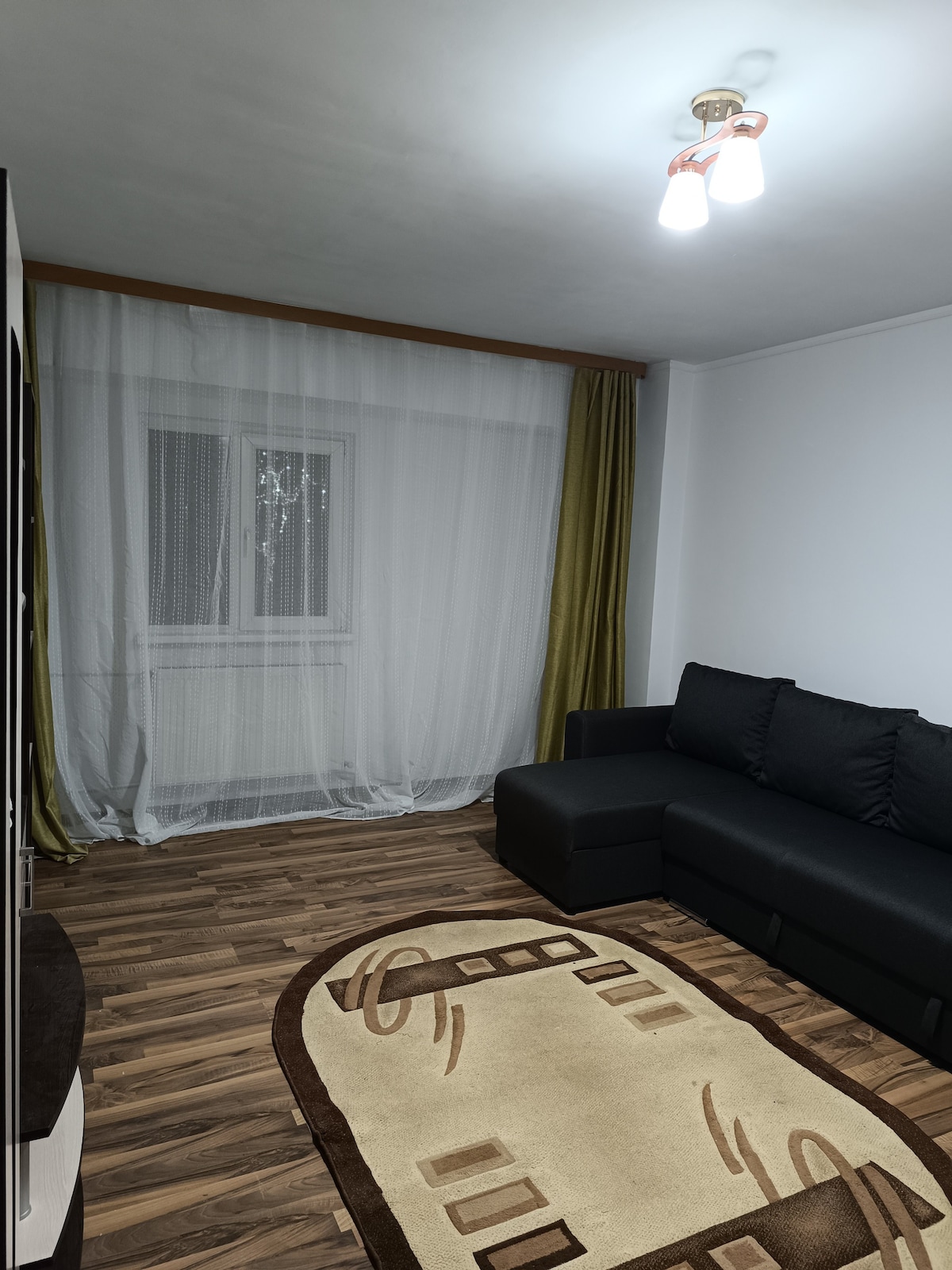 Apartament spațios 63 MP