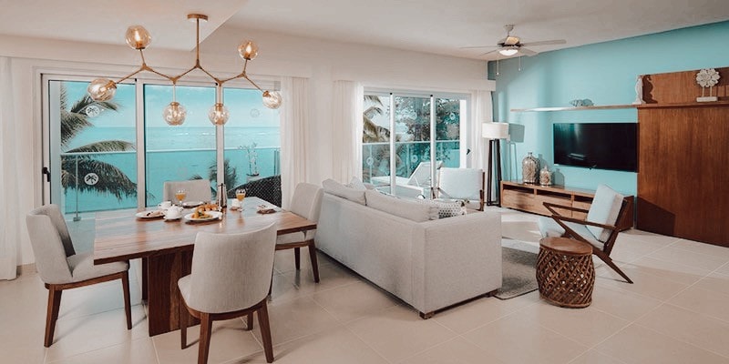 Ocean-View 1BR Suite - Luxury Resort on Beach