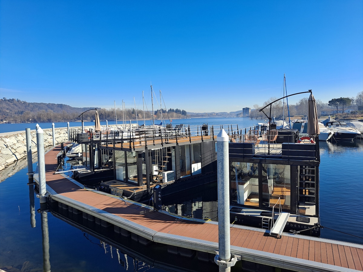 Le Perle Nere Fluttuanti, Lago Maggiore