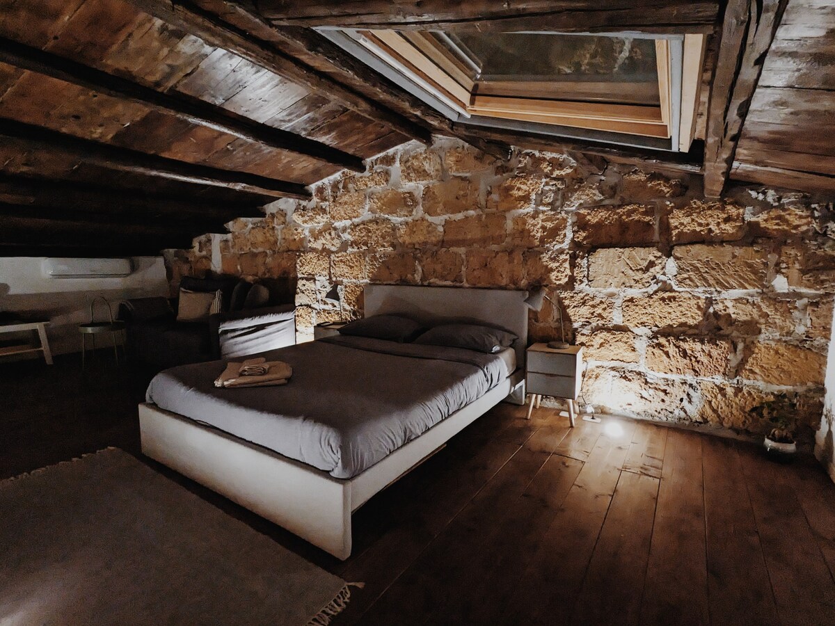 Unique & stylish sandstone loft