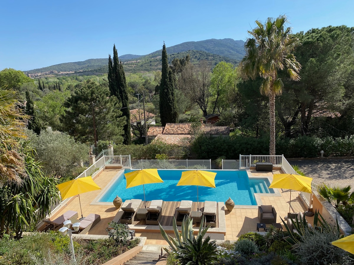 Appartement T2, piscine chauffée, vu sur le Rocher