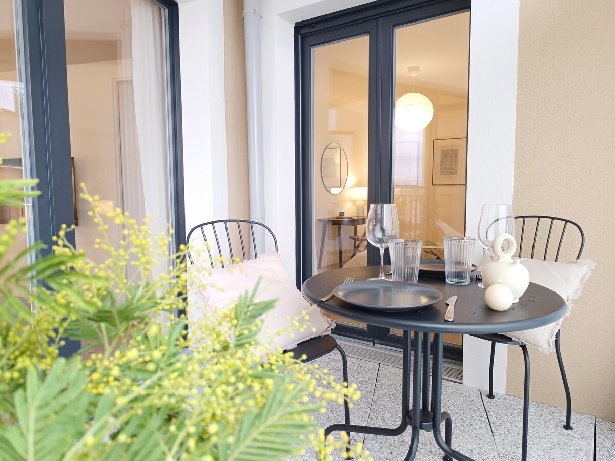 Parisian Charm Near Airport : Ideal Stay !