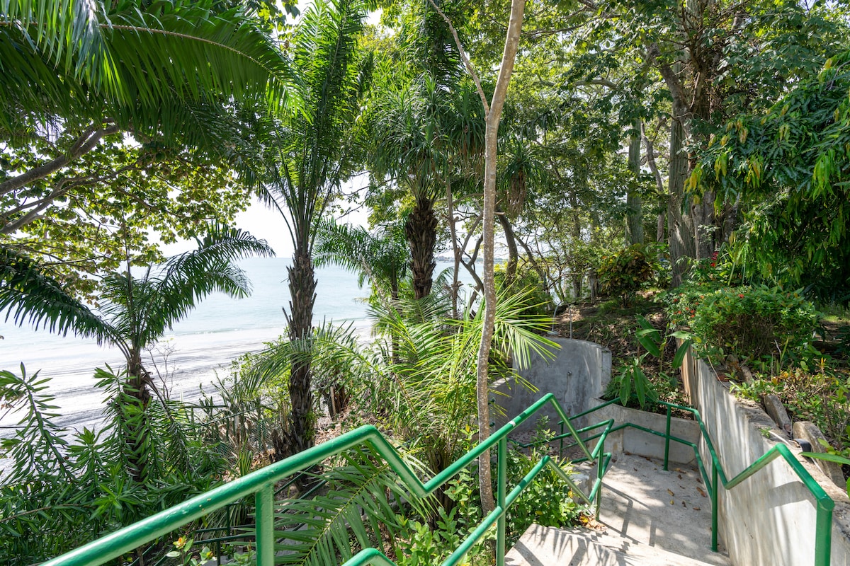 Spectacular Beachfront House