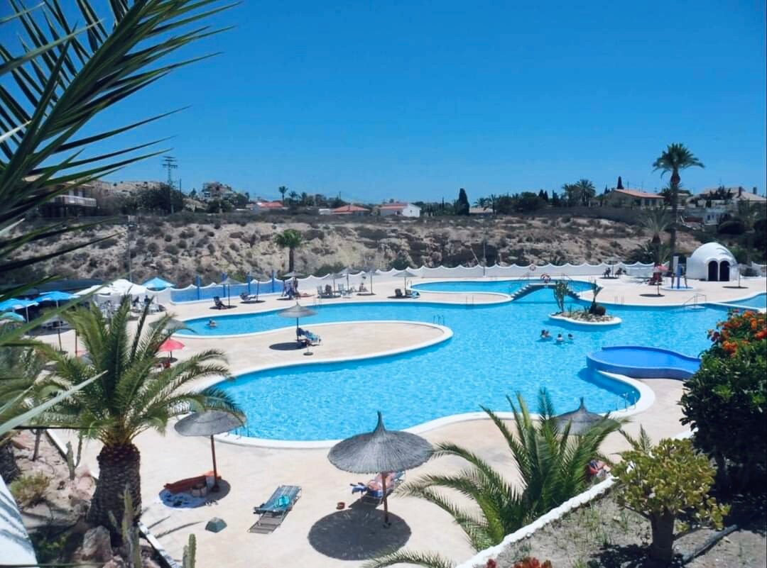 Casa 3 Pisos Vista Mar |泳池|露台|海滩