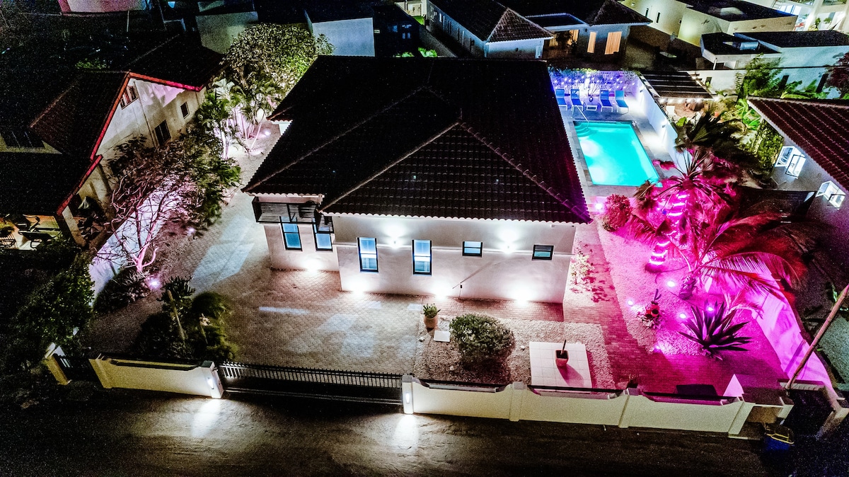Luma别墅-
豪华3卧别墅，带私人泳池