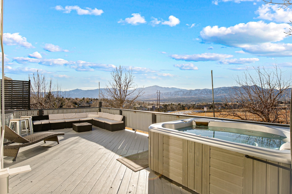 Mountain Majesty — Full House, Hot Tub with Views!