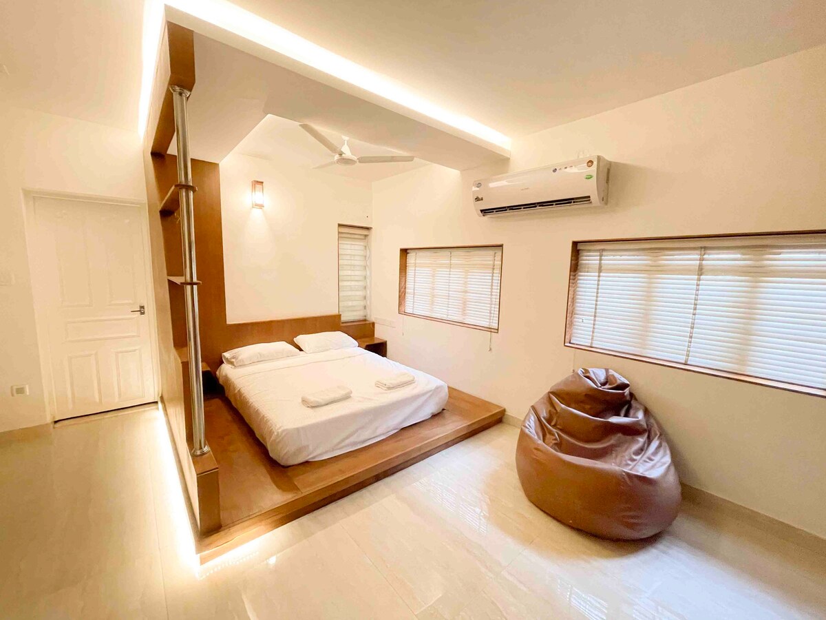 4 bedroom luxury house at Kaloor , Kochi Ernakulam