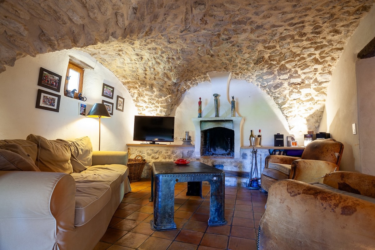 Maison authentique en Drôme Provençale