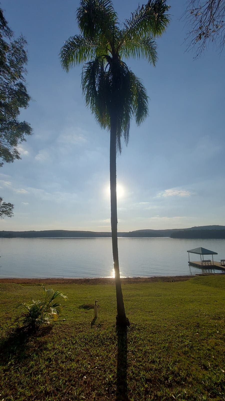 Chácara Beija-Flor de frente para a represa