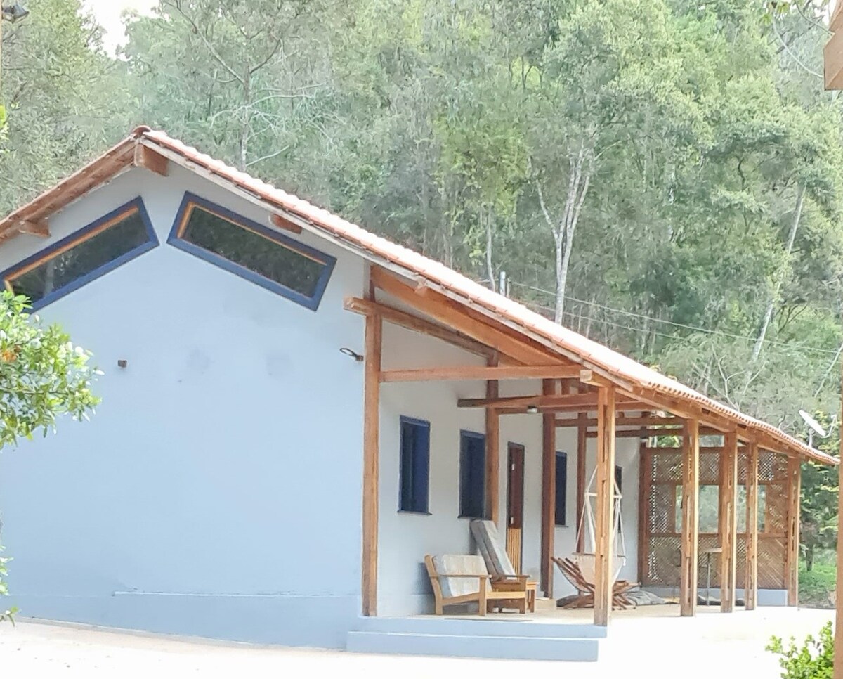 Casa de fazenda em Ouro Preto: natureza e represa