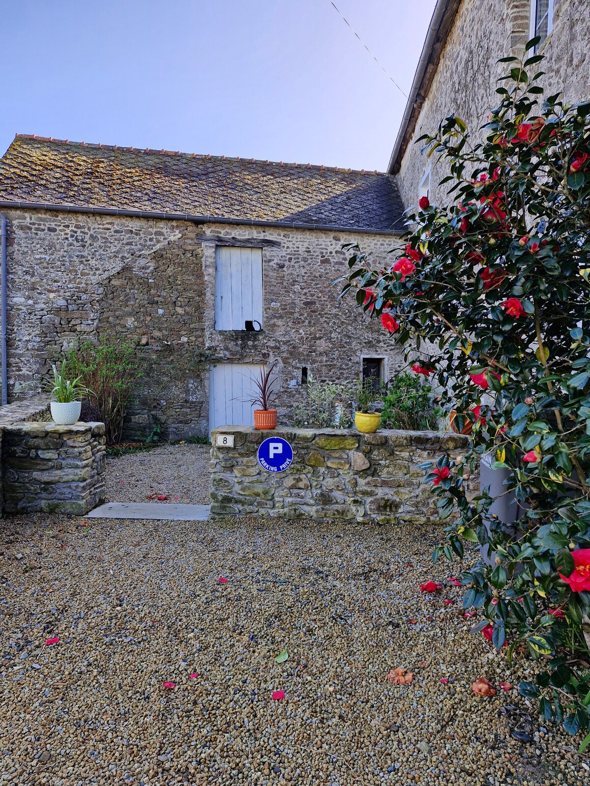 Elegant Guesthouse in Plouër-sur-Rance (22)