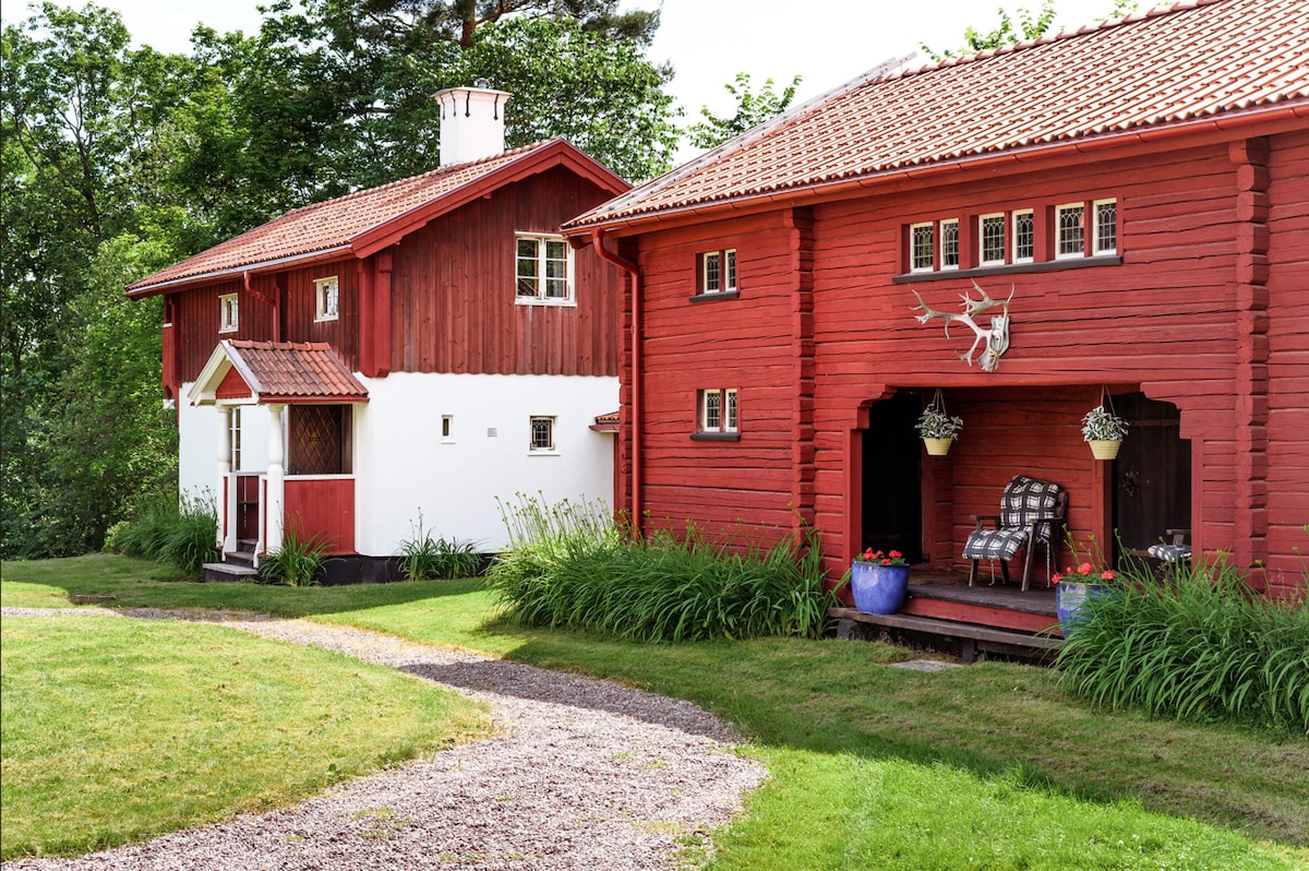 Charmigt gästhus Borlänge -  sommar i Dalarna