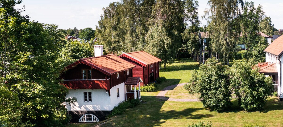 Charmigt gästhus Borlänge -  sommar i Dalarna