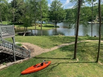 5 Bedroom Lake Front w/ Hot Tub