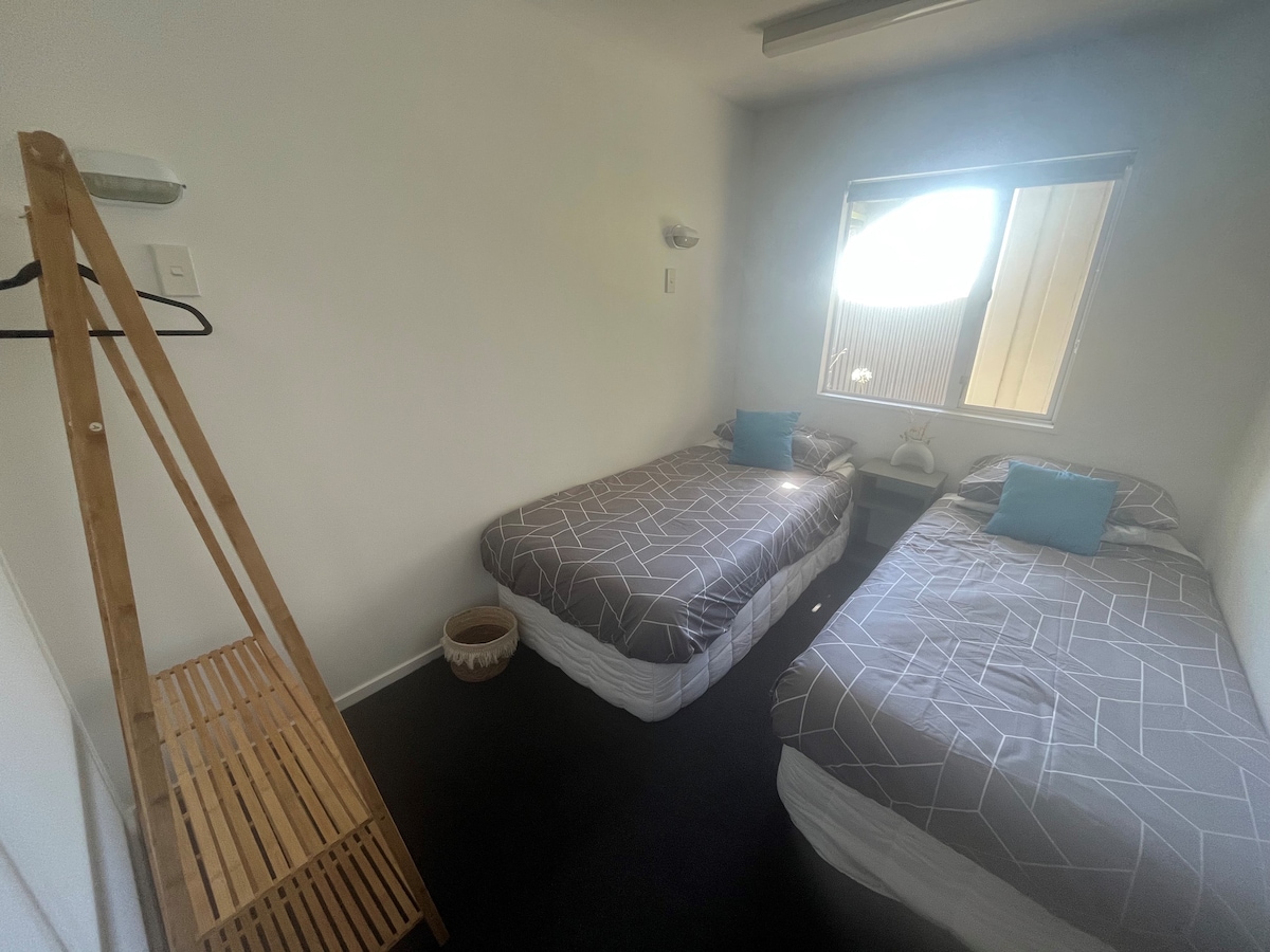 Kaikoura Seaside lodge Room # 2