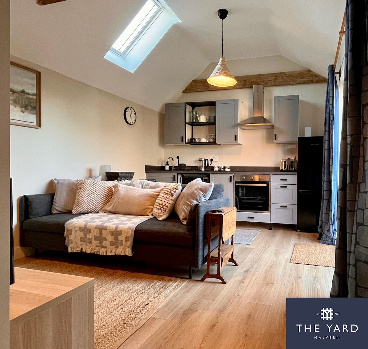 The Yard: Rustic guest house in Malvern