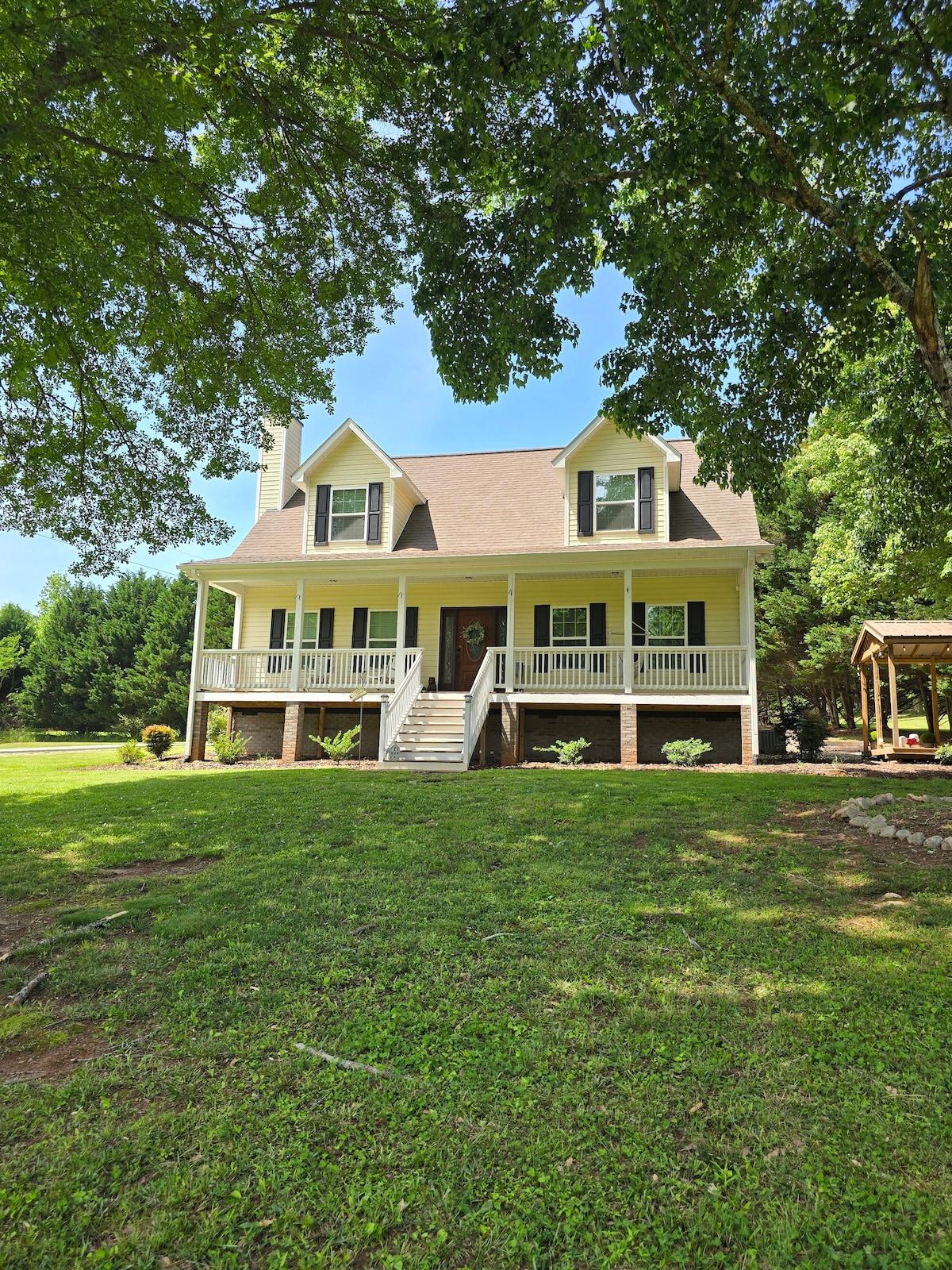 Cozy 3BR Family Home