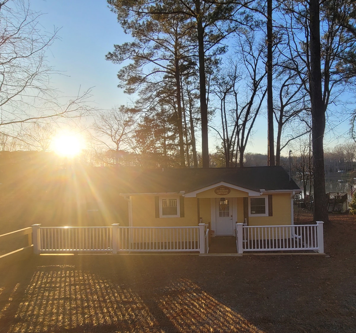 The Sunshine Cottage on Tillery