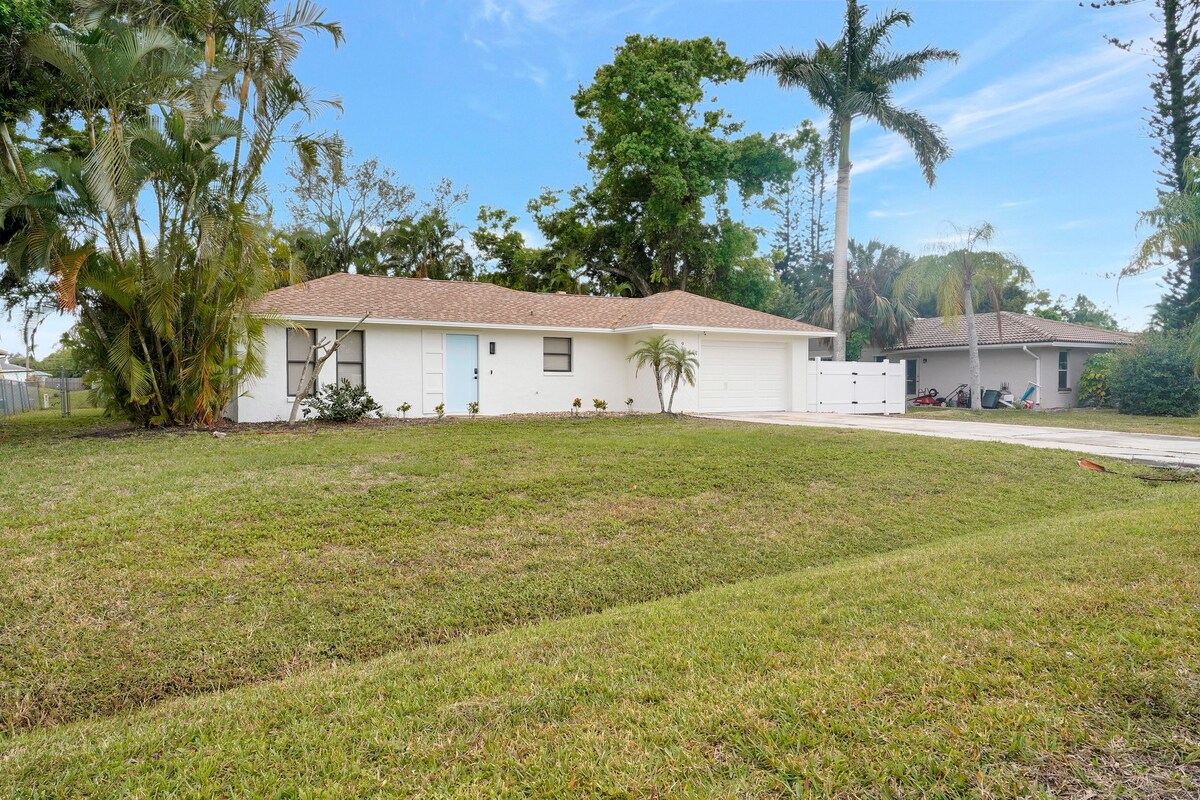 Renovated Beach House with King Bed & Private Yard