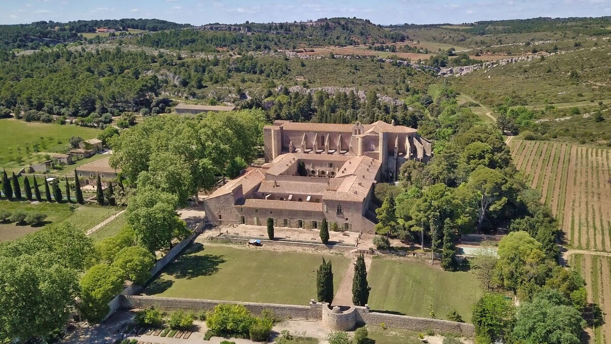 Main House, Cottage, Private Pool & Garden