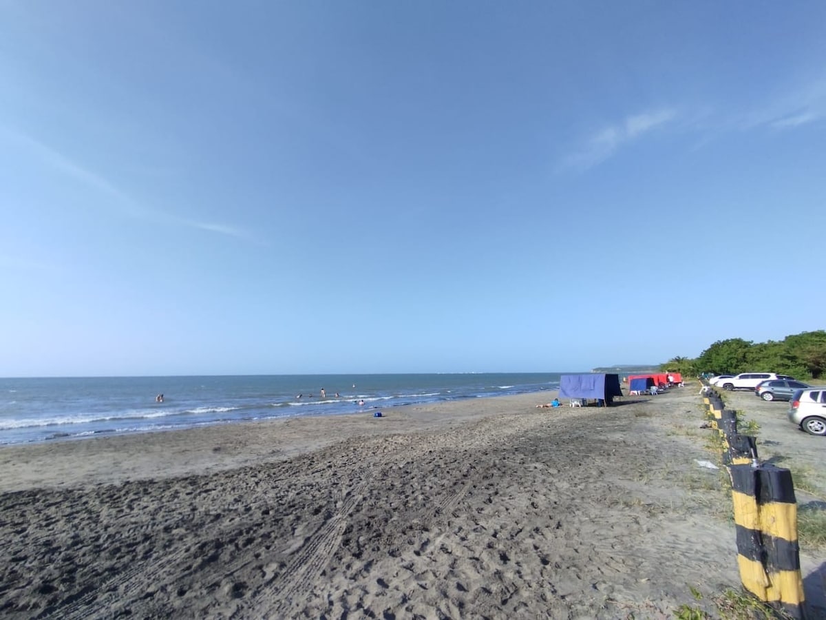 Habitación a 100 metros de la Playa