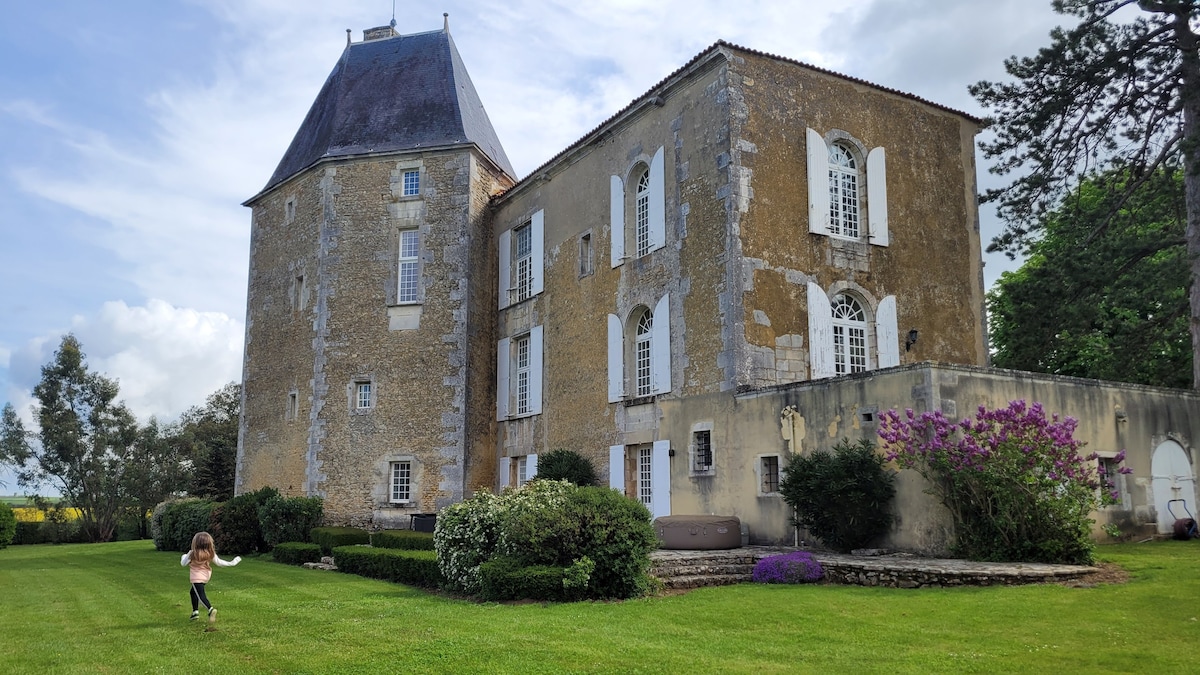 Château d'Ecoyeux, gîte : Le Royal Cagouille