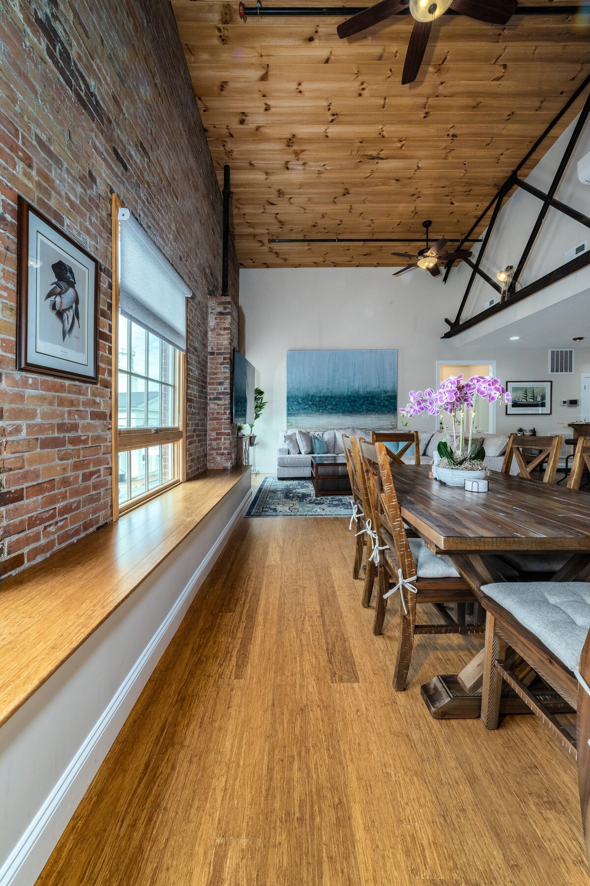 New! Downtown Loft - Walk to WLU & VMI