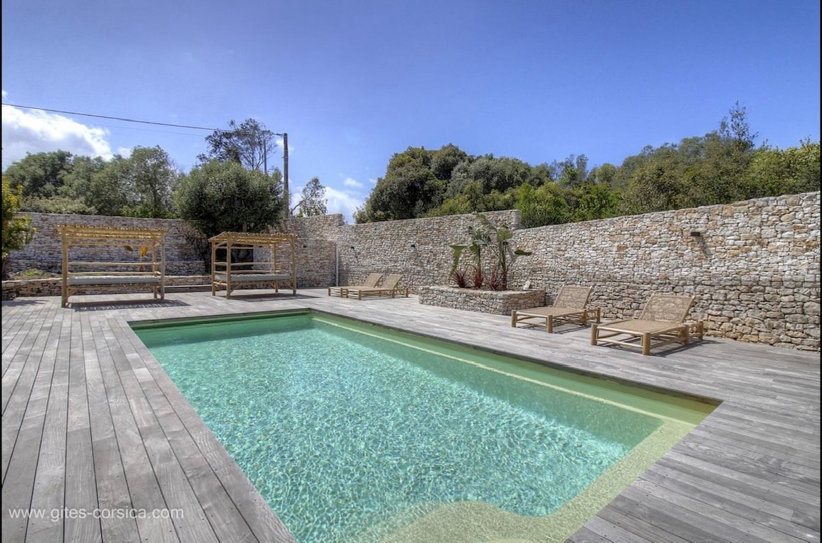 Bonifacio Maison 6 personnes Piscine Chauffée