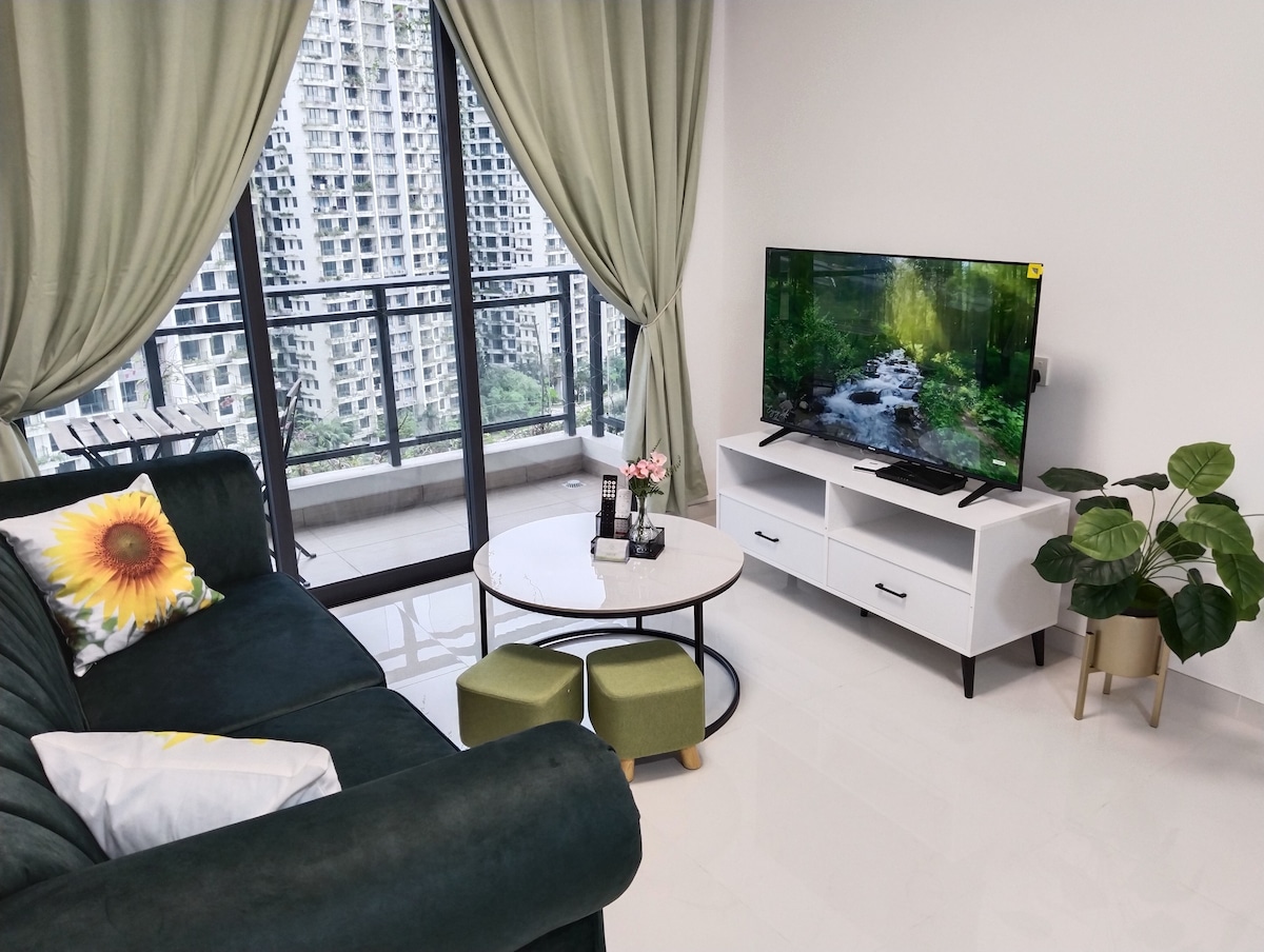 Holiday SweetHome @ Forest City ~ Netflix ~ 2BR1B 4-6人