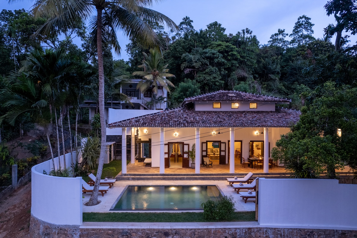 Luxury, tranquil paddy field Villa - 8min to beach