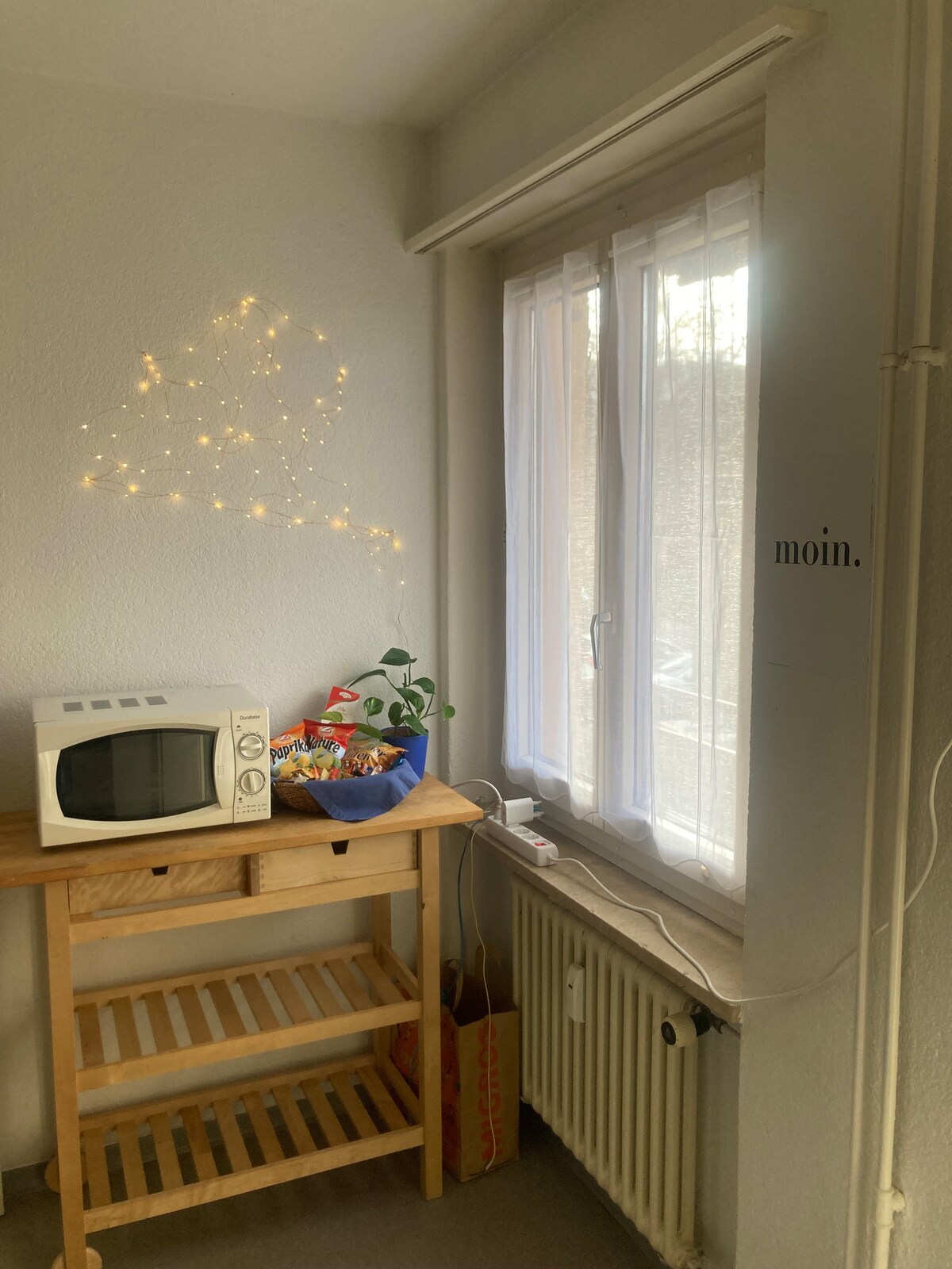 Einfaches, zentrales Zimmer