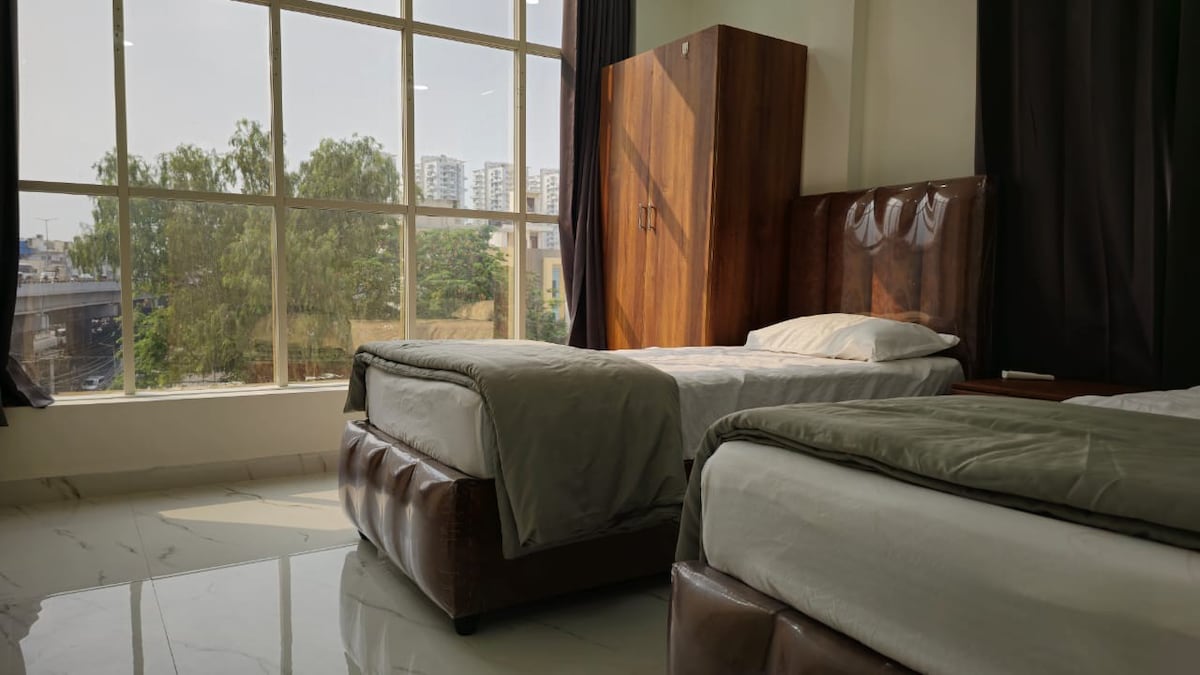 1BHK Hill Plaza Suite