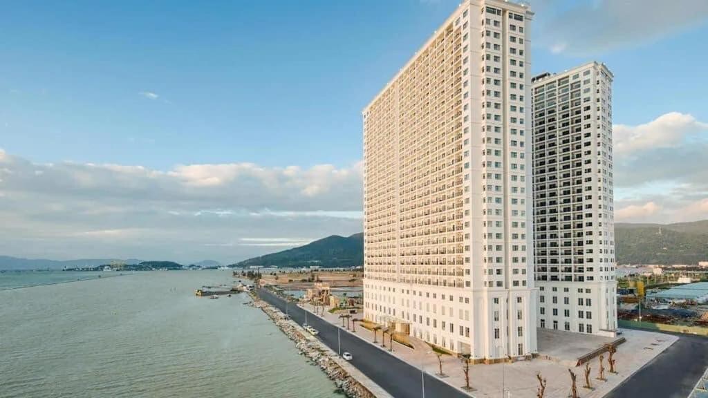 Wyndham GoldenBay Danang 2BR Bay View Free PoolGym