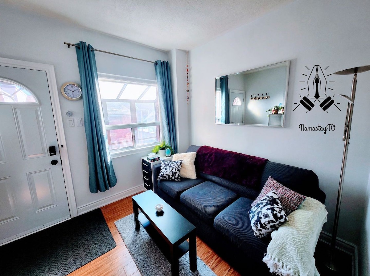 NamastayTO: 1 Bdrm Apt, Your First Stop in Toronto