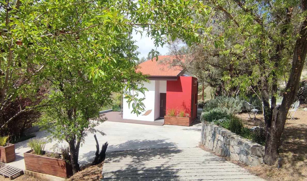 The Leaf House - A quiet retreat in nature