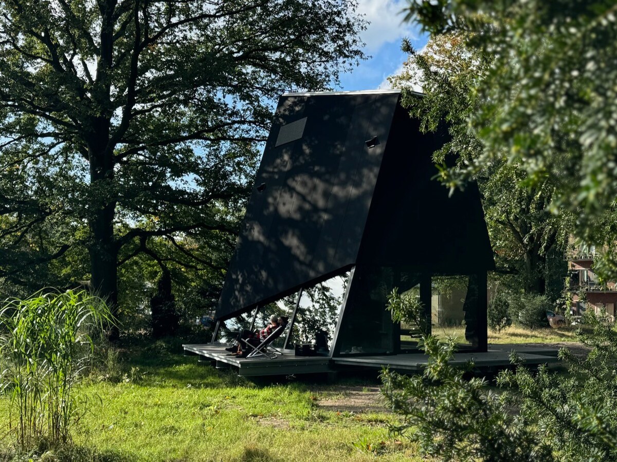 Stealth inspired architecture in the woods #veluwe