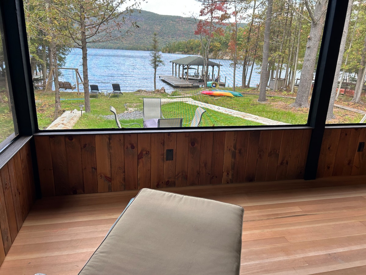 Private Beach & Dock, Lake George Hide Away