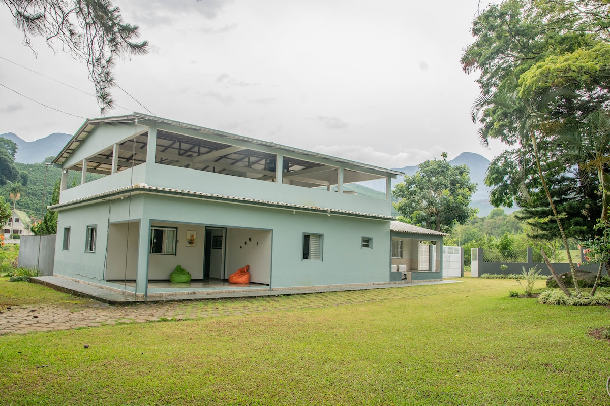 Casa próxima ao Pico Bandeira