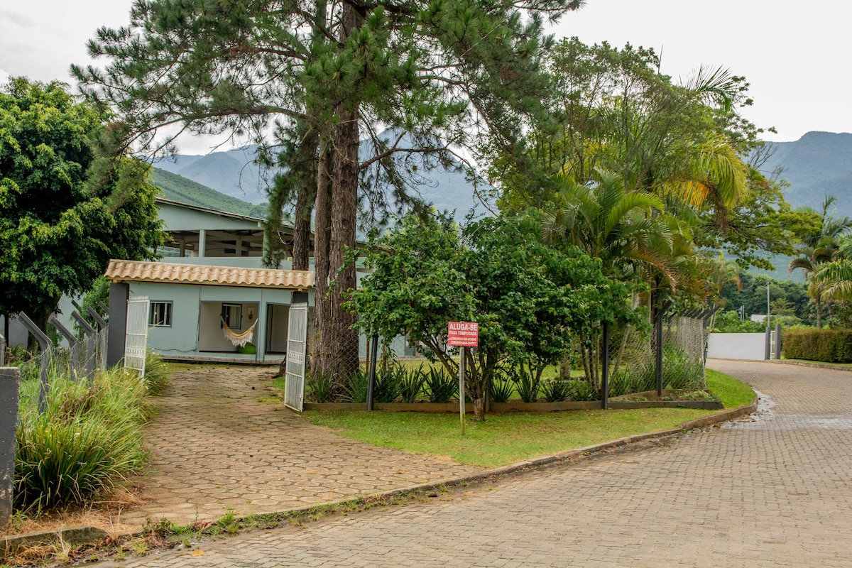 Casa próxima ao Pico Bandeira