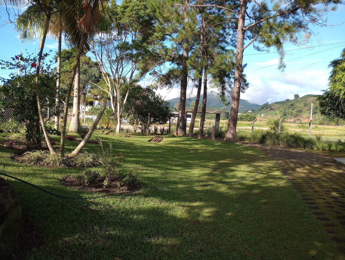 Casa próxima ao Pico Bandeira