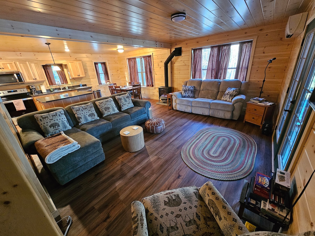 Price's Point - Cozy Cabin
