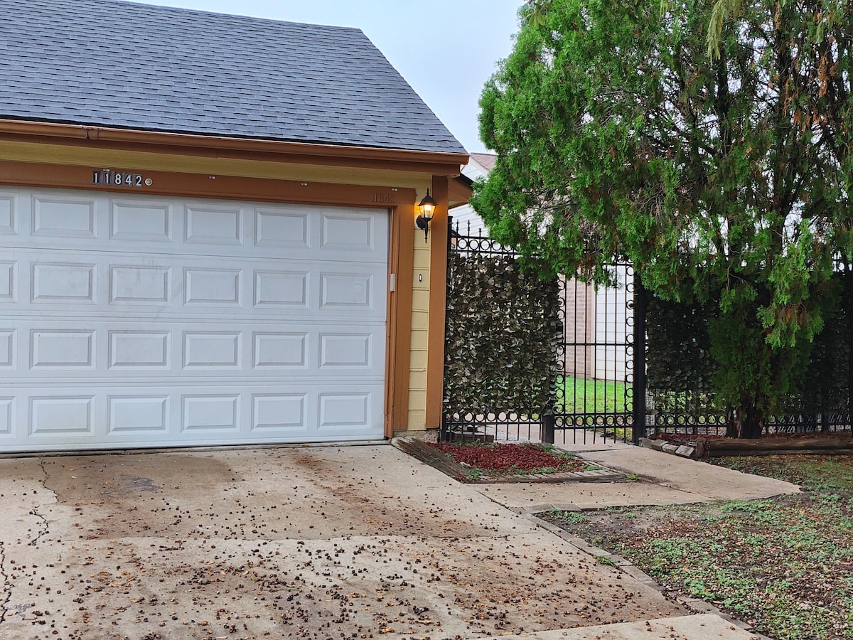 Cozy Gated Home