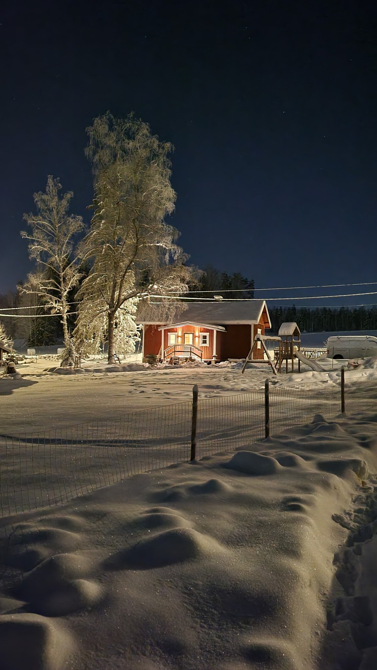 Nuuksio的舒适68平方米小屋。