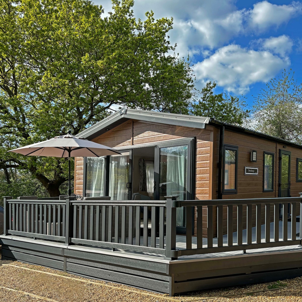 Comfortable Modern Cabin in the New Forest.