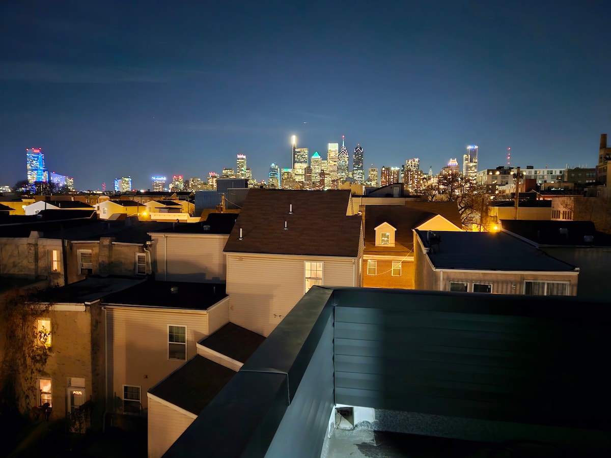 Stunning City Views with Hot Tub