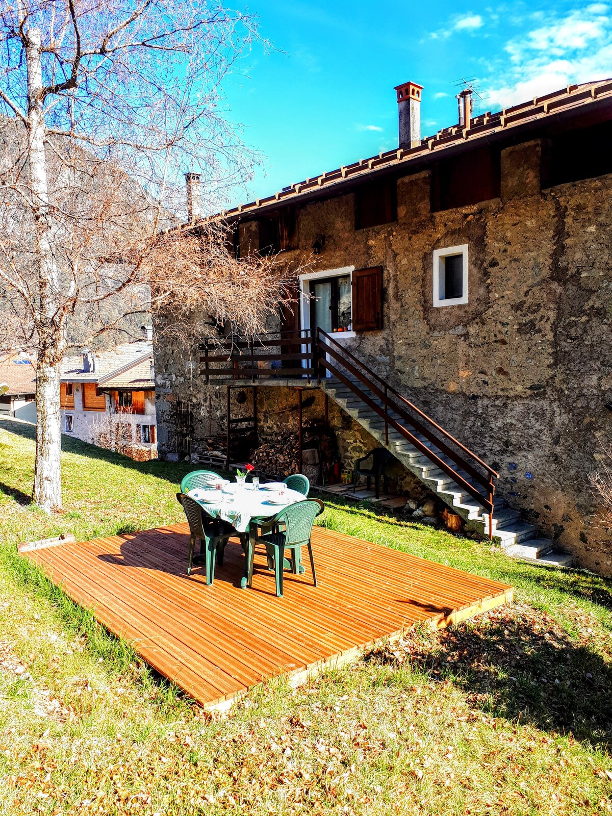 Casa indipendente con giardino privato