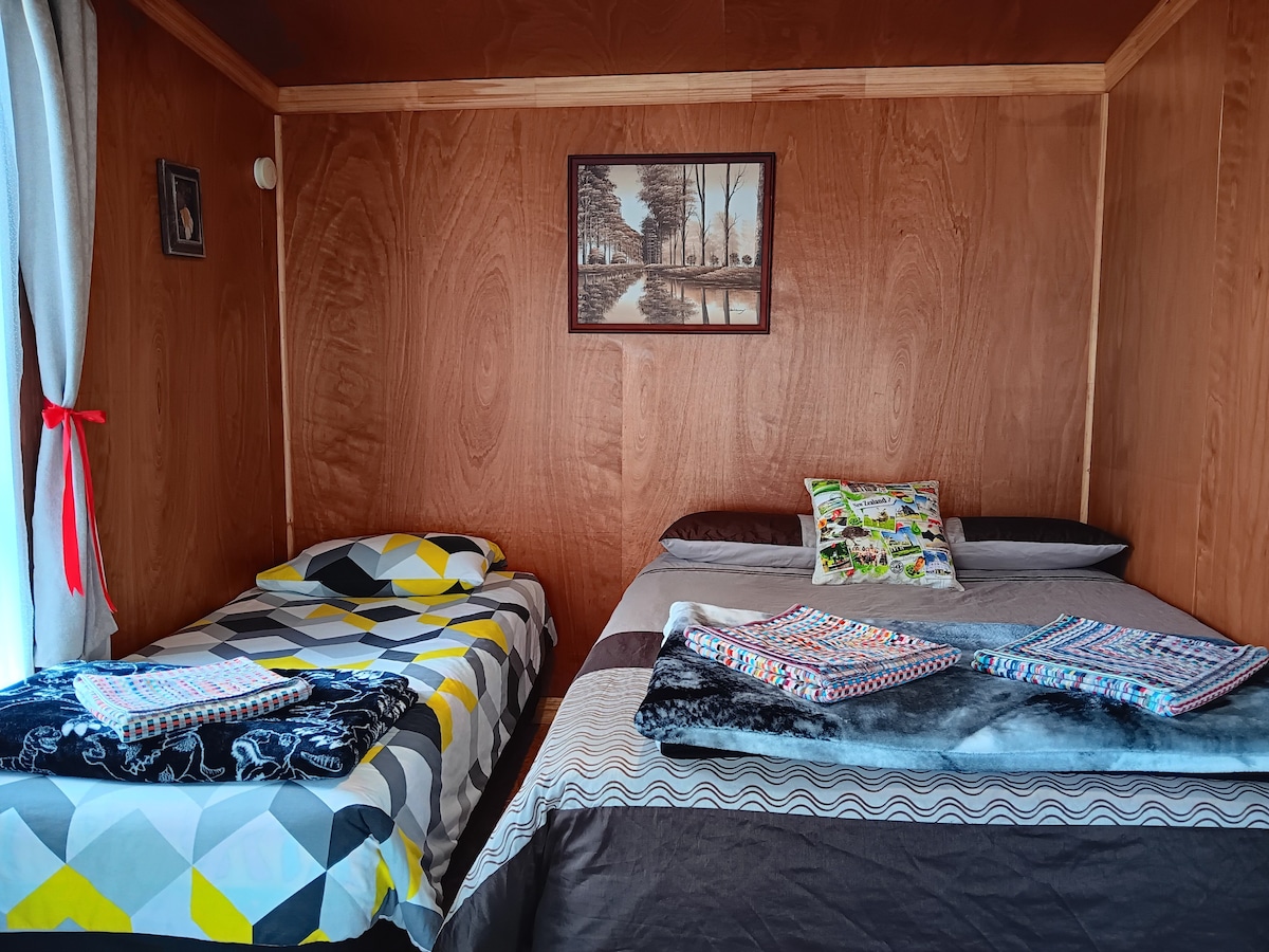 Xplor & Cool Vibes >Your own cabin Room 4