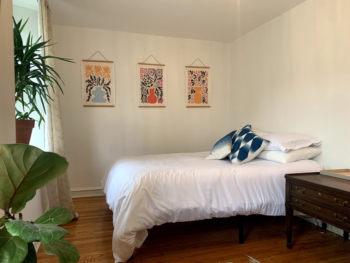 Manayunk Artist Home (Entire Home)