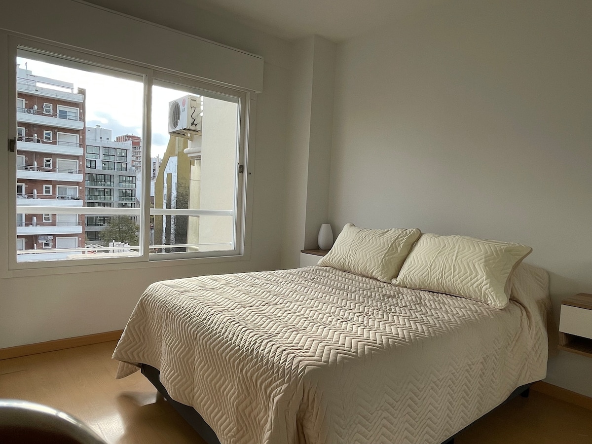 贝尔格拉诺（ Belgrano ）带阳台和景观的舒适双卧室公寓